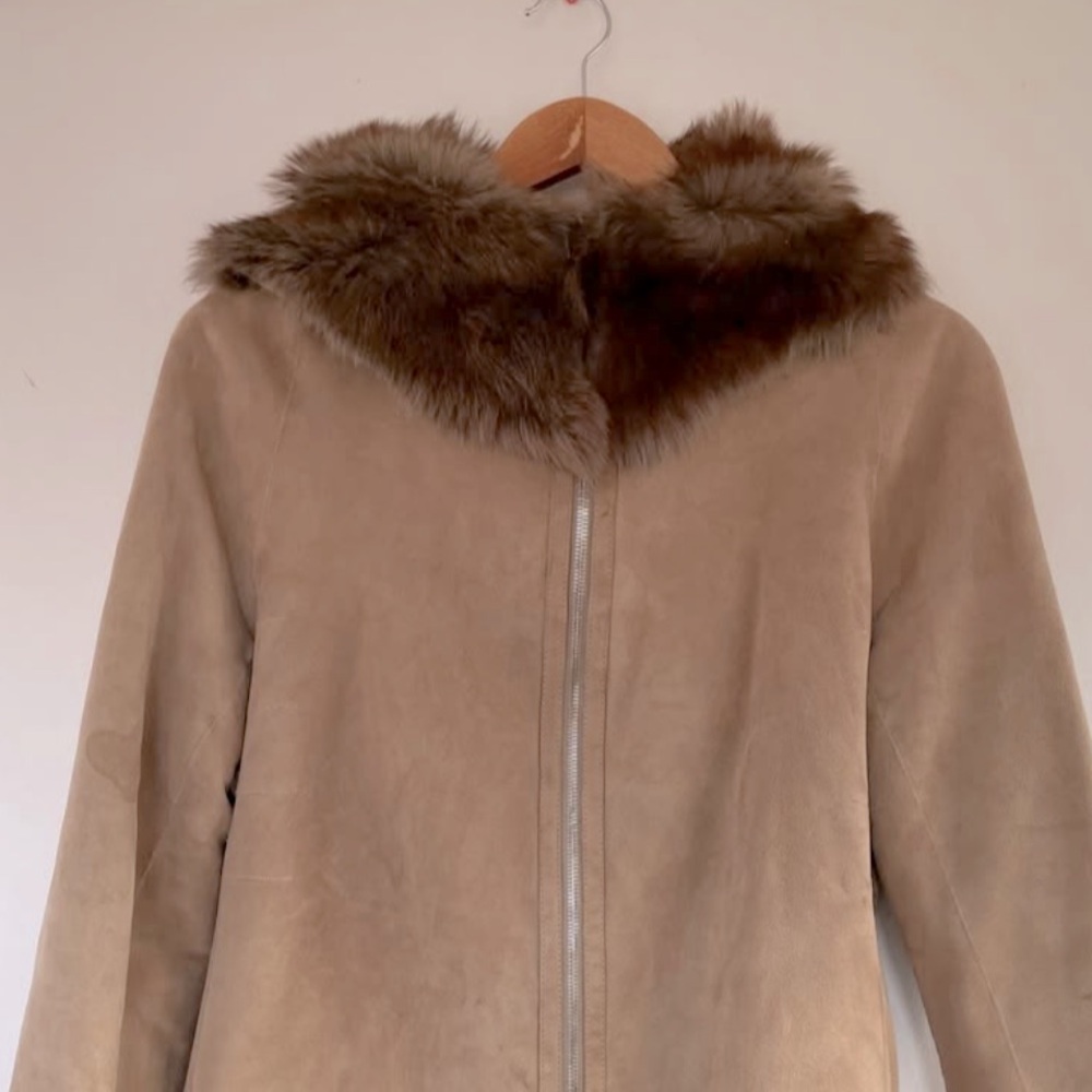 Lambskin suede jacket with  fur lining made in Europe
